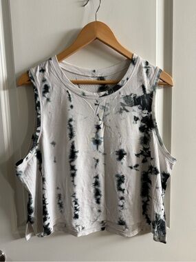 lululemon athletica White and Black Tie-Dye Muscle Tee